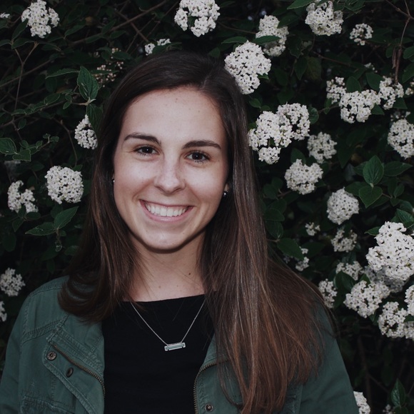 Meet your Posher, Emma - Picture 1 of 1